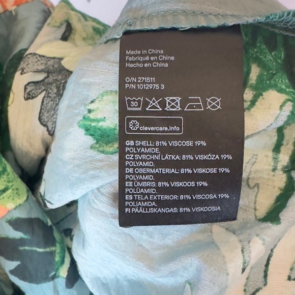 H&M Floral Wide Cut 3/4 Sleeve Woman’s Dress XS - Picture 7 of 10